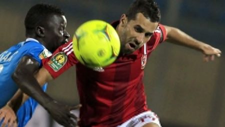 اللاعب عبدالله الأهلي (2)