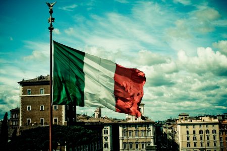 علم إيطاليا (1)