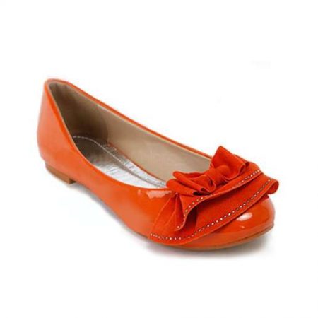 أحدث ألوان الأحذية النسائية العصرية (1)