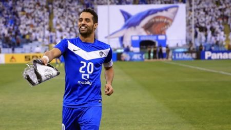 اللاعب: ياسر القحطاني (4)