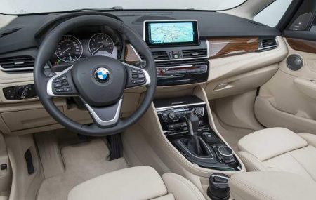 bmw x2 صور المقصورة (2)