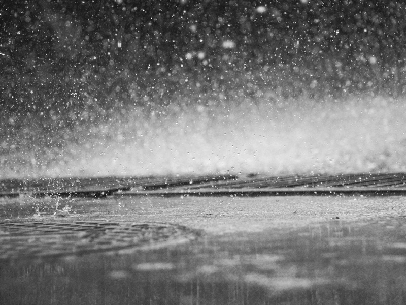 أجمل صور قطرات المطر 1